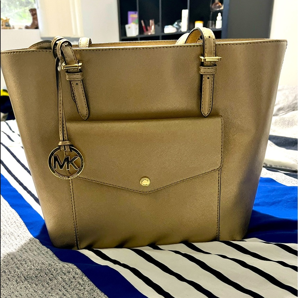 Micheal Kors Gold bag